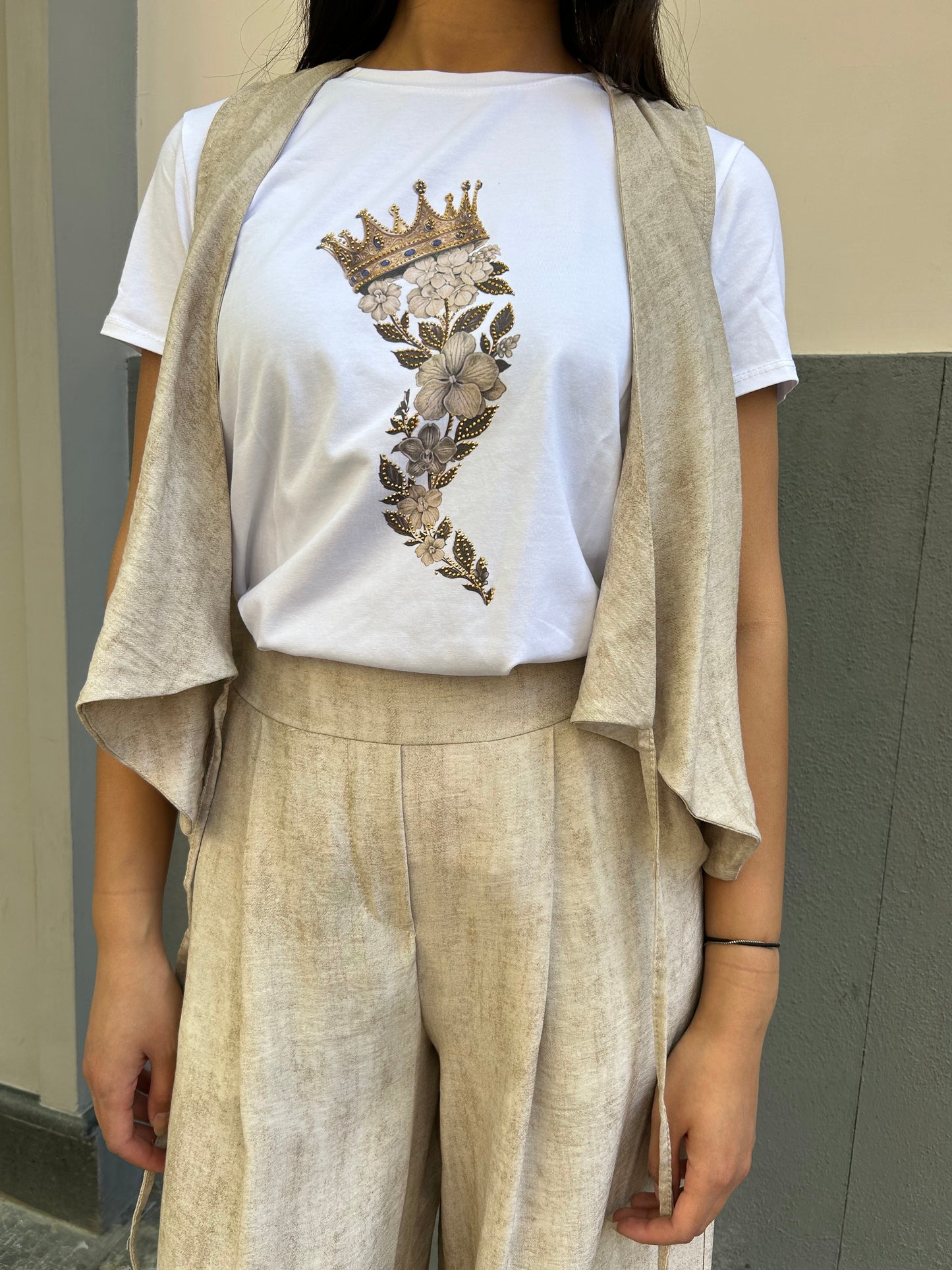 T-shirt corno fiorato