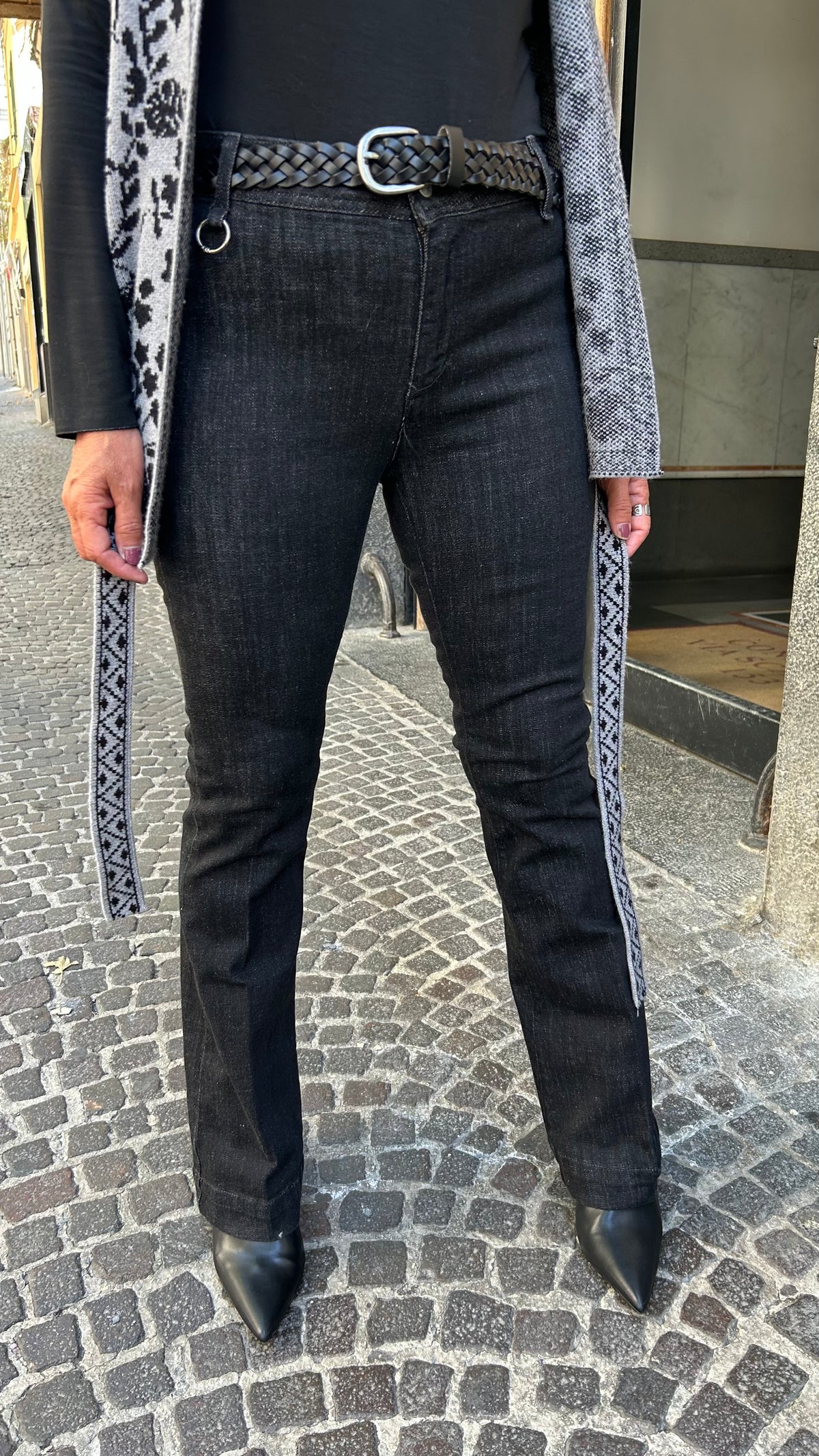 Jeans zampa grey parados